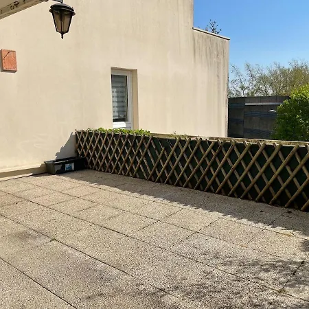 Le Duplex Convivial De *